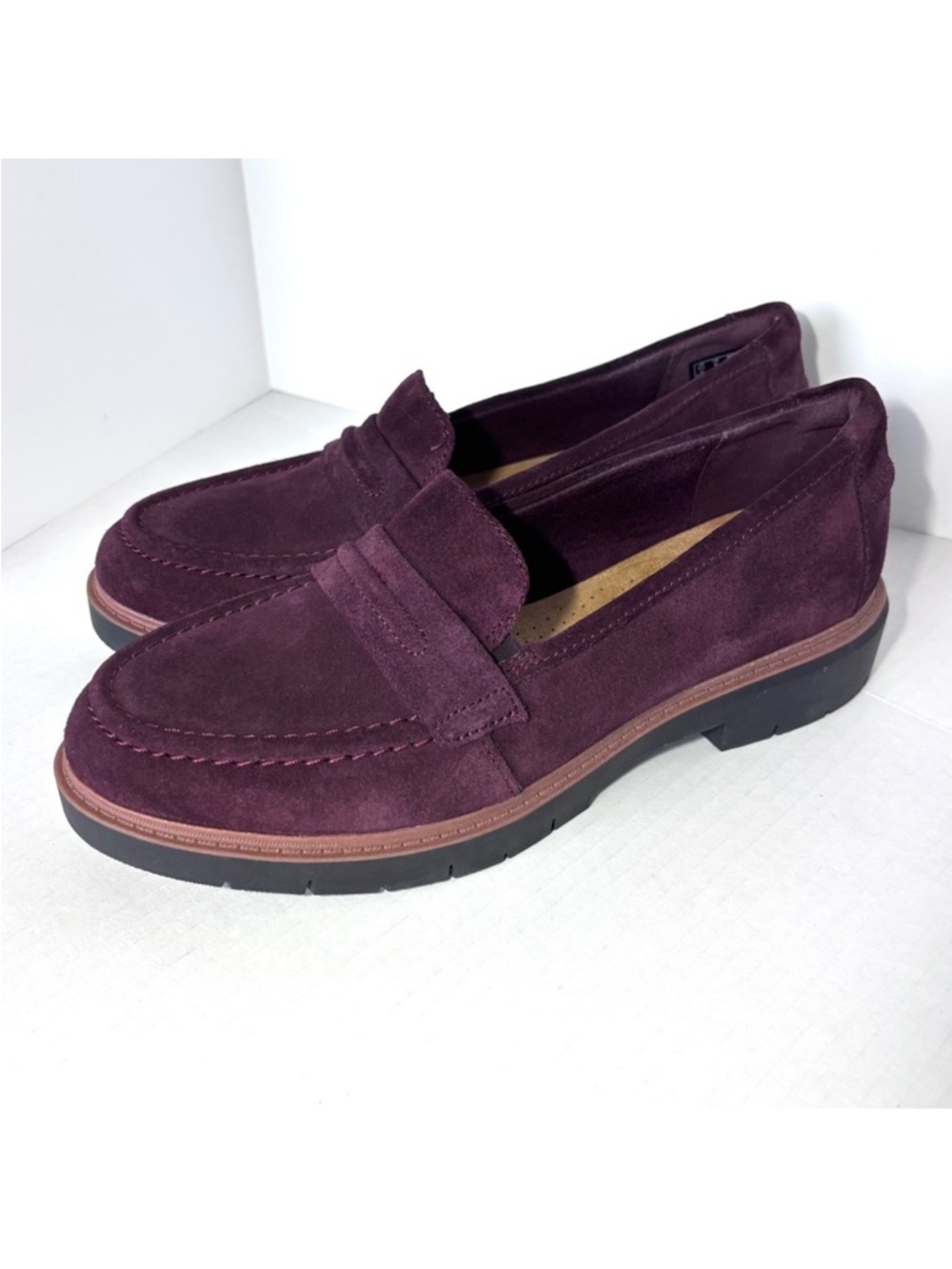 Clarks Collection Suede Leather Loafers Westlynn Bay Burgundy Womens 9 Like New